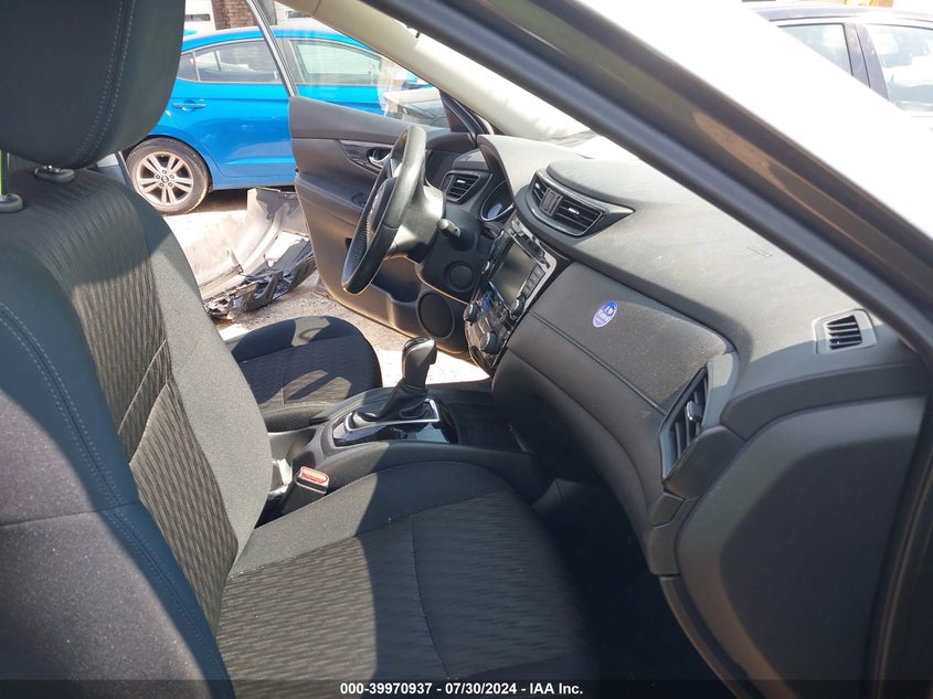 VIN 5N1AT2MV6KC758175 2019 NISSAN ROGUE SV