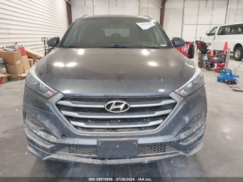 KM8J3CA41HU493878 2017 Hyundai Tucson Se