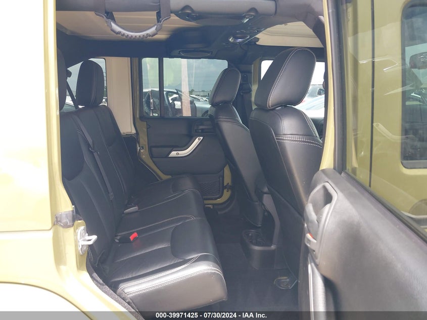 2013 Jeep Wrangler Unlimited Sahara VIN: 1C4BJWEGXDL632992 Lot: 39971425