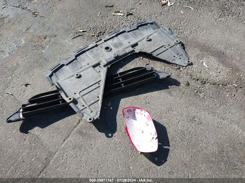 2017 Nissan Rogue S VIN: JN8AT2MT2HW384937 Lot: 39971747