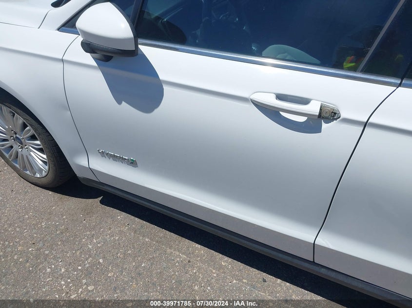 2015 Ford Fusion S Hybrid VIN: 3FA6P0UU2FR307879 Lot: 39971785