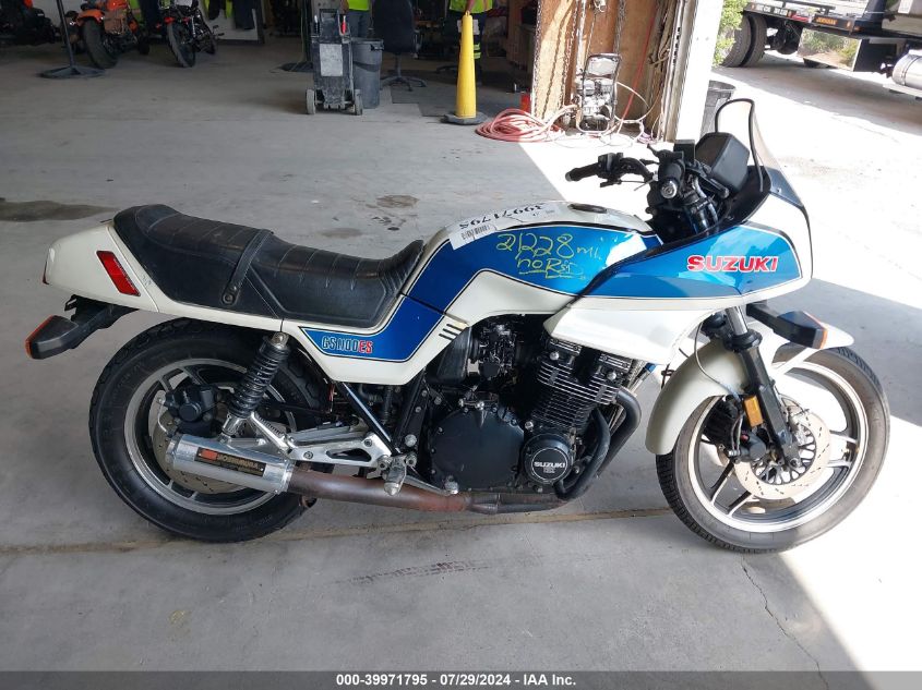 1983 Suzuki Gs1100 Es VIN: JS1GU73A2D2106678 Lot: 39971795