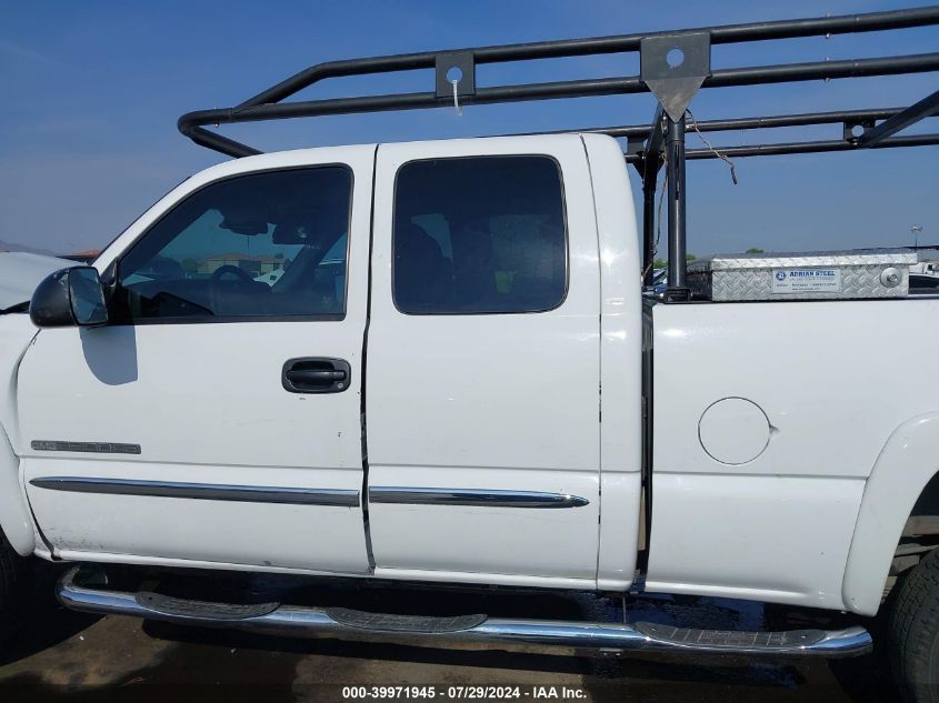 2005 GMC Sierra K2500 Heavy Duty VIN: 1GTHK29UX5E142672 Lot: 39971945