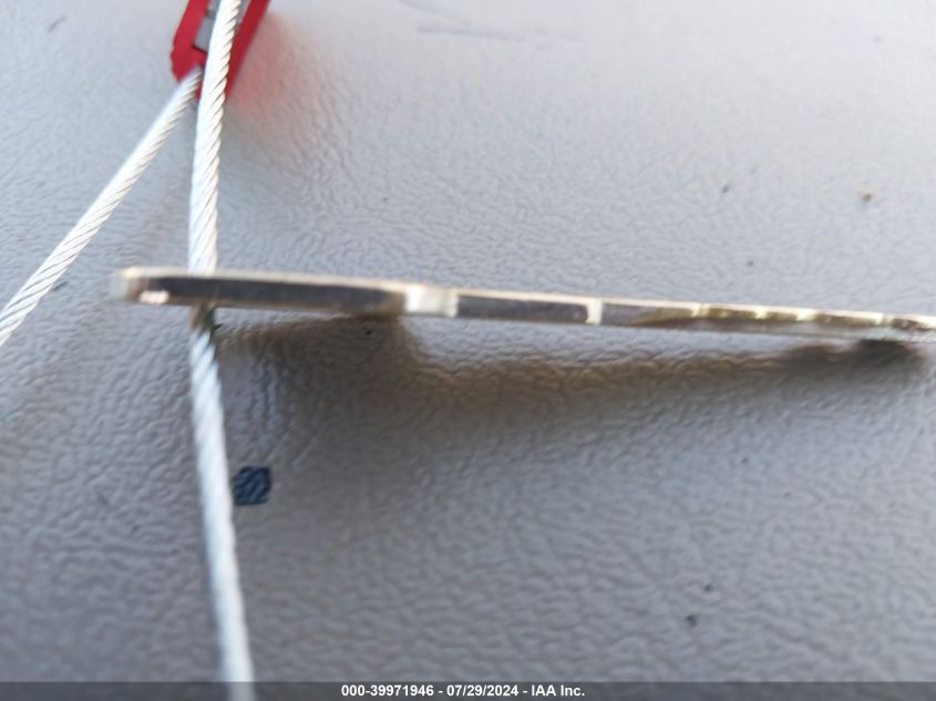 2004 Chevrolet Tahoe Lt VIN: 1GNEK13TX4J213945 Lot: 39971946