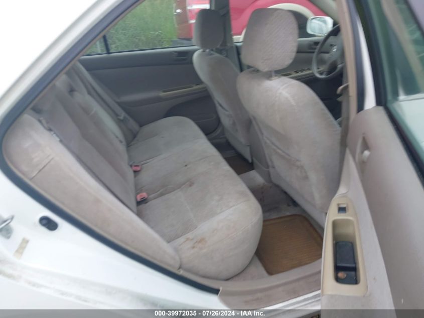 2004 Toyota Camry Le VIN: 4T1BE32KX4U270714 Lot: 39972035