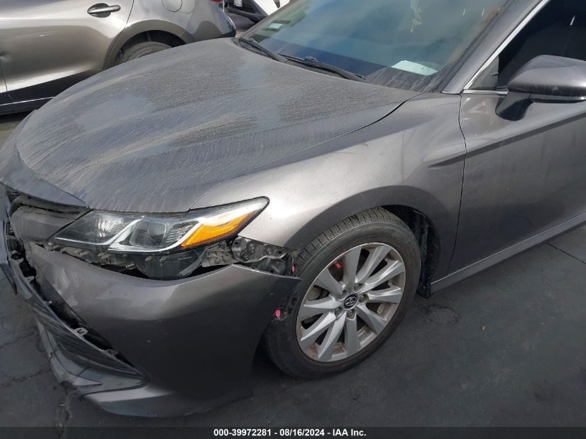 4T1B11HK8JU151711 2018 TOYOTA CAMRY - Image 18