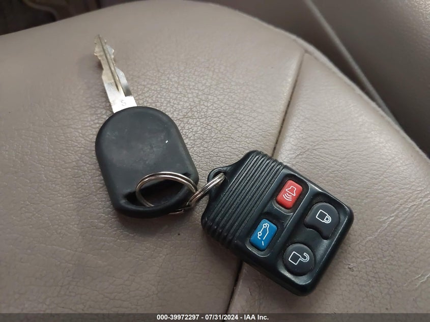 2003 Ford Expedition Eddie Bauer VIN: 1FMFU18L03LB08152 Lot: 39972297