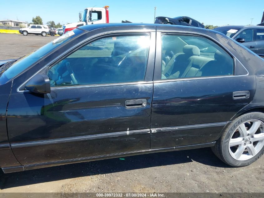 1999 Toyota Camry Ce VIN: 4T1BG22K8XU433594 Lot: 39972332