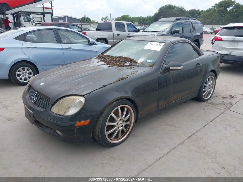 2001 Mercedes-Benz Slk 320 VIN: WDBKK65FX1F172522 Lot: 39972838