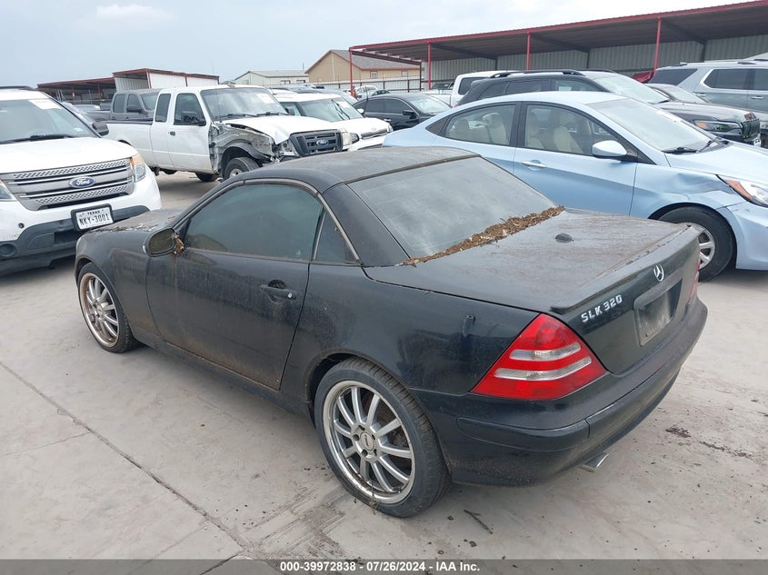 2001 Mercedes-Benz Slk 320 VIN: WDBKK65FX1F172522 Lot: 39972838