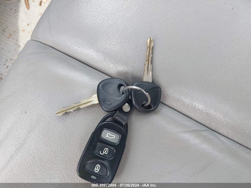 2007 Hyundai Sonata Limited/Se V6 VIN: 5NPEU46F77H216874 Lot: 39972885