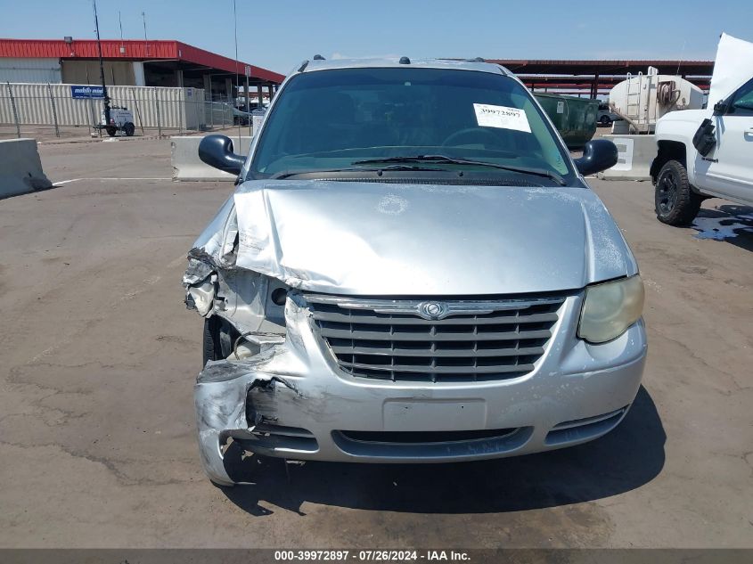 2005 Chrysler Town & Country Lx VIN: 2C4GP44R95R376042 Lot: 39972897