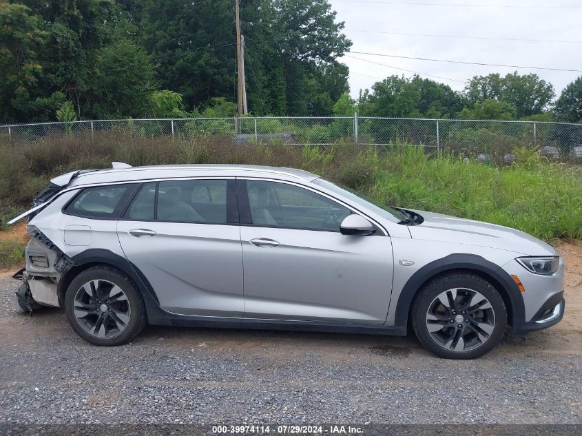 2018 Buick Regal Tourx Essence VIN: W04GV8SXXJ1155833 Lot: 39974114