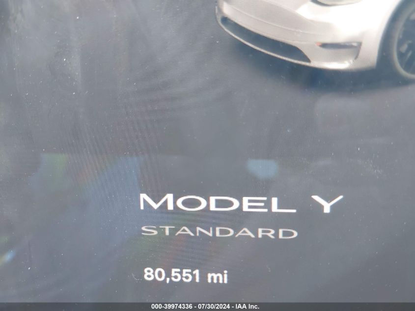 2021 Tesla Model Y Standard Range Rear-Wheel Drive VIN: 5YJYGDED2MF126384 Lot: 39974336