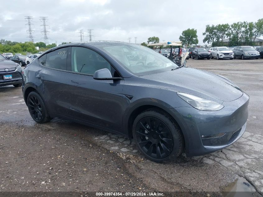 7SAYGDEE2PF877629 2023 TESLA MODEL Y - Image 1