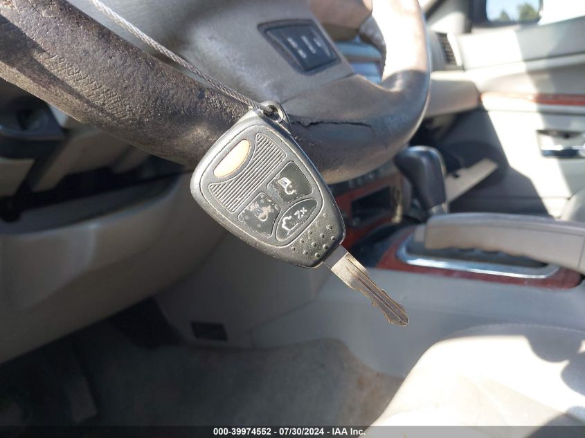 2005 Jeep Grand Cherokee Limited VIN: 1J4HR58275C615639 Lot: 39974552