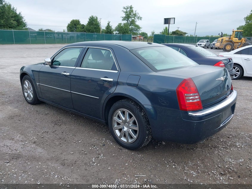 2007 Chrysler 300C VIN: 2C3LA63H77H700137 Lot: 39974858
