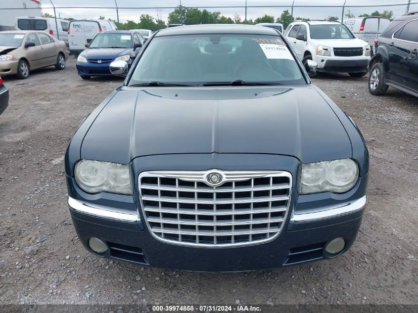 2007 Chrysler 300C VIN: 2C3LA63H77H700137 Lot: 39974858