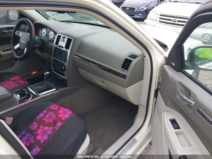 2009 Chrysler 300C Hemi VIN: 2C3KA63T99H620566 Lot: 39975146