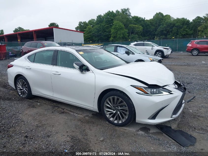 58ABZ1B12KU030756 2019 LEXUS ES - Image 1