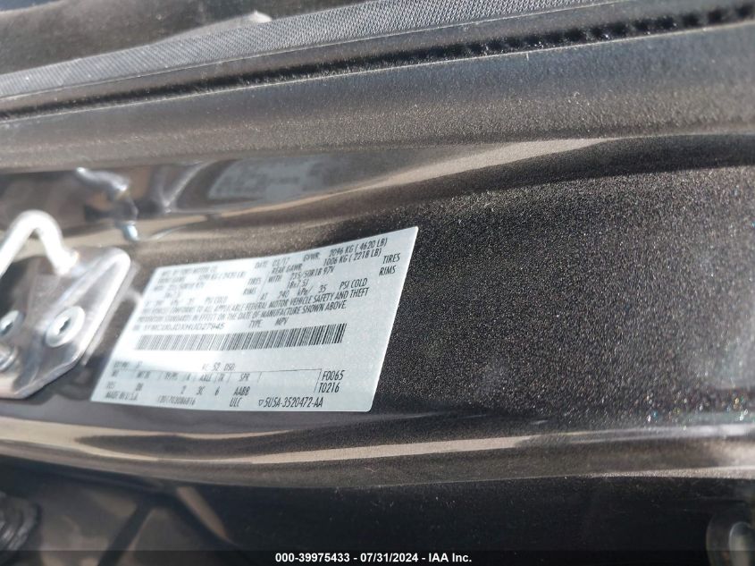 2017 Ford Escape Titanium VIN: 1FMCU0JDXHUD27945 Lot: 39975433