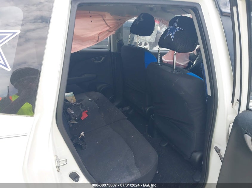 JHMGE8H55BS009278 2011 Honda Fit Sport