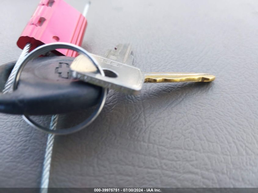 2002 Chevrolet Tahoe K1500 VIN: 1GNEK13T82R286133 Lot: 39975751