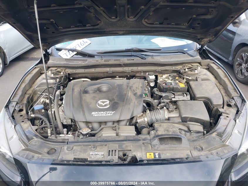 2018 Mazda Mazda3 Touring VIN: 3MZBN1V32JM201624 Lot: 39975766