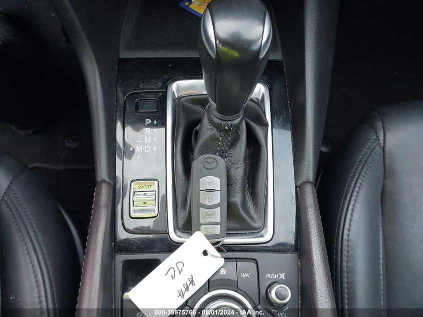 2018 Mazda Mazda3 Touring VIN: 3MZBN1V32JM201624 Lot: 39975766