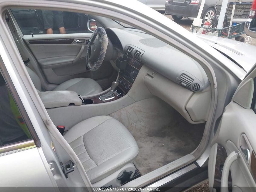 WDBRF81J55F622575 | 2005 MERCEDES-BENZ C 240