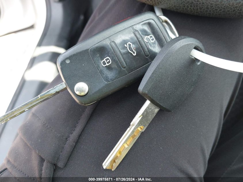 2015 Volkswagen Passat 1.8T S VIN: 1VWAT7A36FC074248 Lot: 39975871