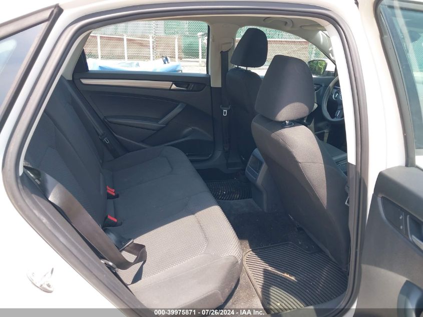 2015 Volkswagen Passat 1.8T S VIN: 1VWAT7A36FC074248 Lot: 39975871