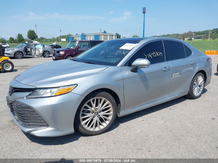 4T1B11HK1JU131705 2018 TOYOTA CAMRY - Image 2