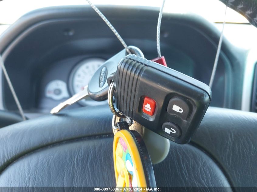 2006 Ford Escape Limited VIN: 1FMCU04116KA42576 Lot: 39975896