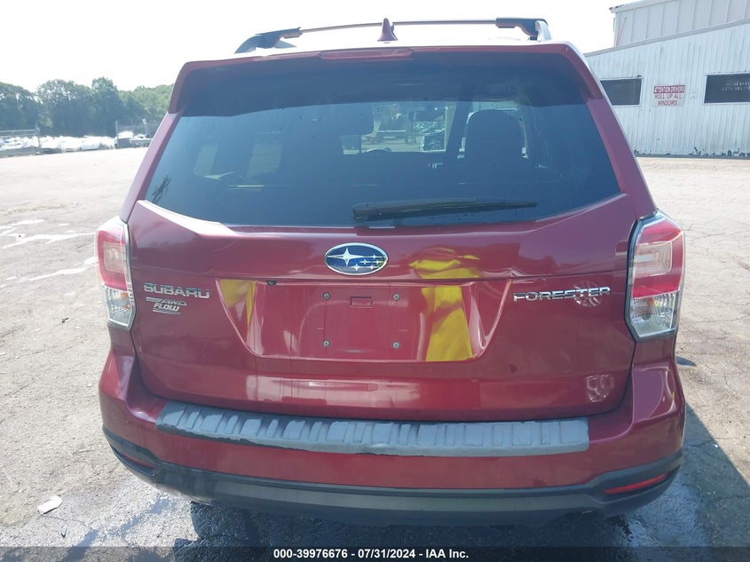 2018 Subaru Forester 2.5I Premium VIN: JF2SJAEC4JH525744 Lot: 39976676