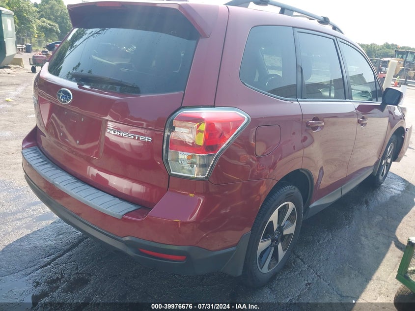 VIN JF2SJAEC4JH525744 2018 SUBARU FORESTER 2.5I PREMIUM