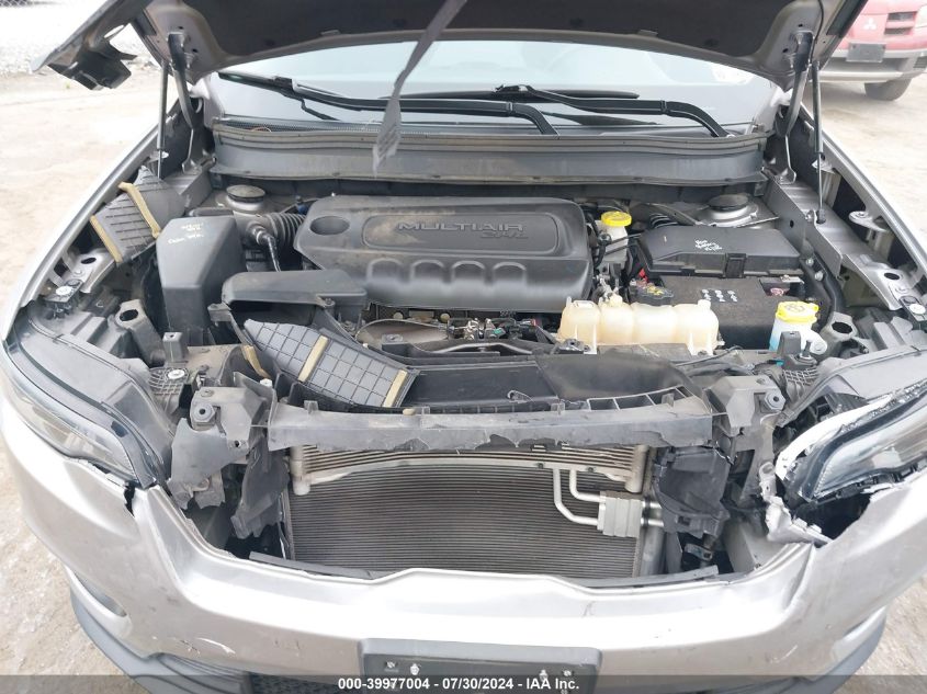 2019 Jeep Cherokee Latitude VIN: 1C4PJLCB1KD323883 Lot: 39977004