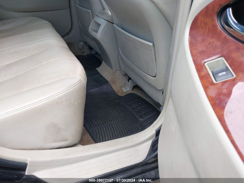 2010 Toyota Camry Le VIN: 4T1BF3EK0AU084071 Lot: 39977137