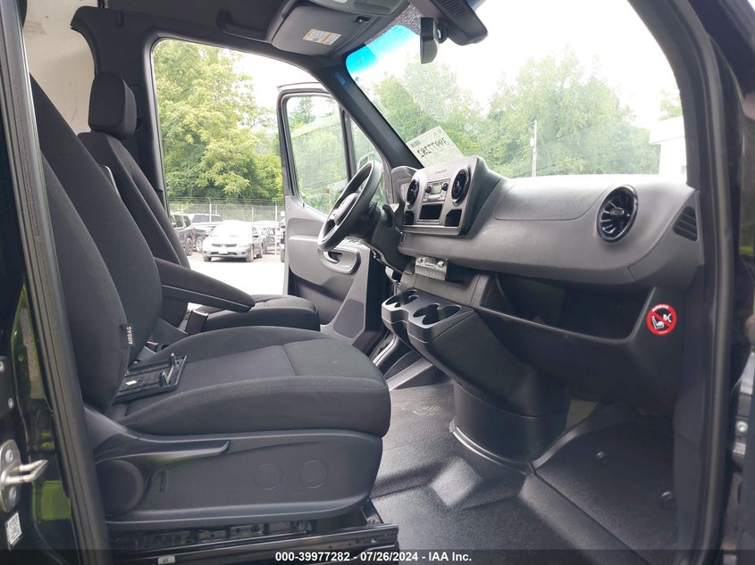 2020 Mercedes-Benz Sprinter 2500 High Roof I4 VIN: W1W40CHY3LT027102 Lot: 39977282