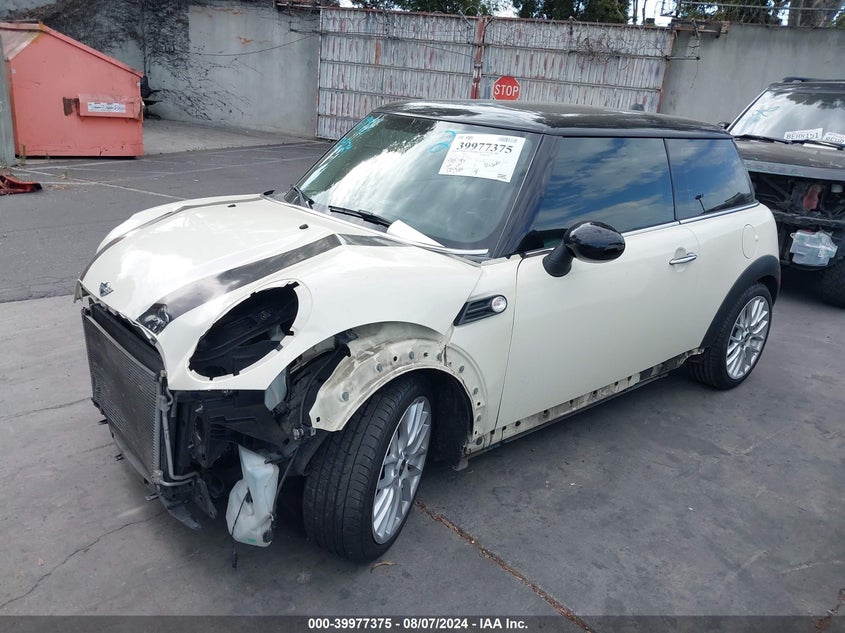 2013 MINI HARDTOP COOPER - WMWSU3C56DT685452