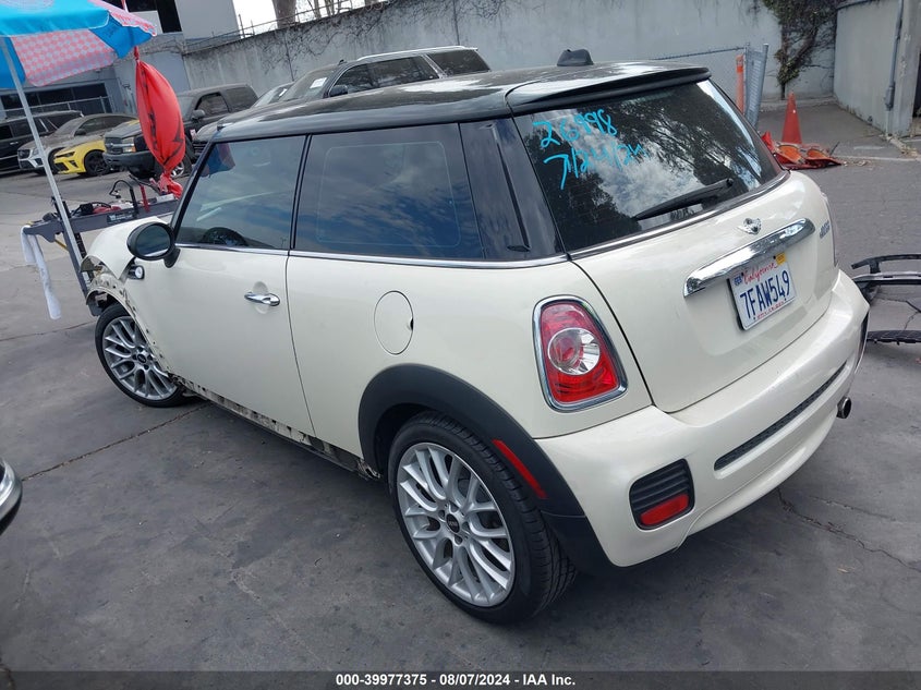 2013 MINI HARDTOP COOPER - WMWSU3C56DT685452