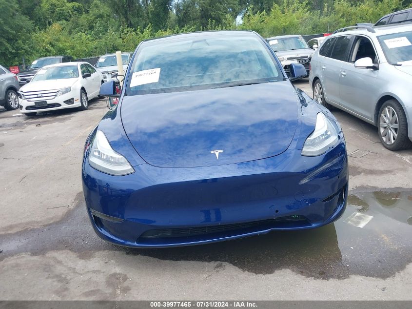 2022 Tesla Model Y Long Range Dual Motor All-Wheel Drive VIN: 7SAYGAEE9NF363000 Lot: 39977465