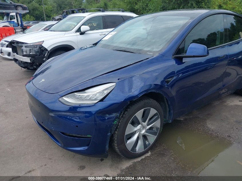 2022 Tesla Model Y Long Range Dual Motor All-Wheel Drive VIN: 7SAYGAEE9NF363000 Lot: 39977465