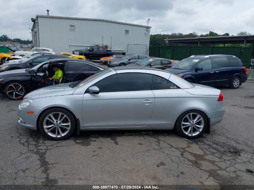 2010 Volkswagen Eos Komfort VIN: WVWAA7AH1AV015853 Lot: 39977470