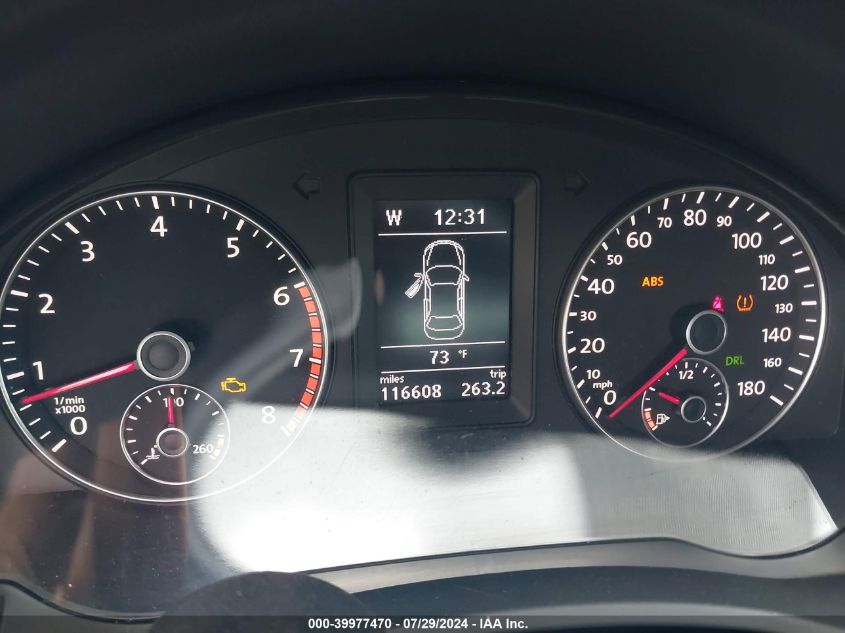 2010 Volkswagen Eos Komfort VIN: WVWAA7AH1AV015853 Lot: 39977470