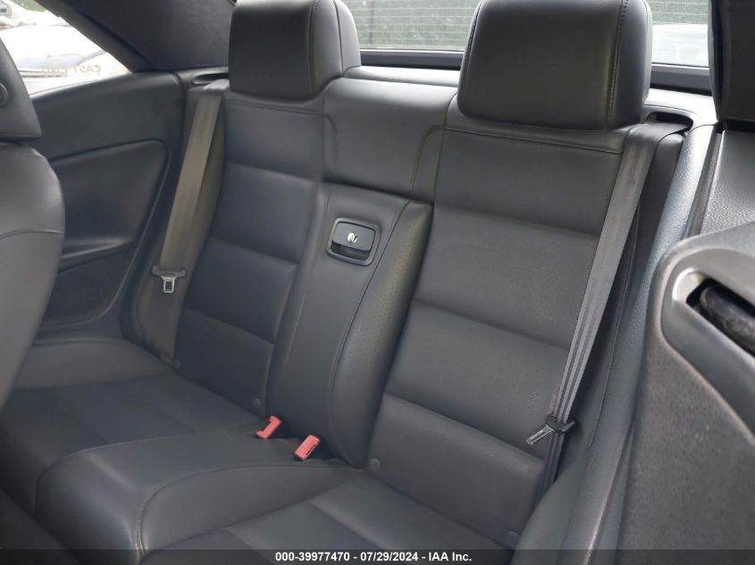 2010 Volkswagen Eos Komfort VIN: WVWAA7AH1AV015853 Lot: 39977470