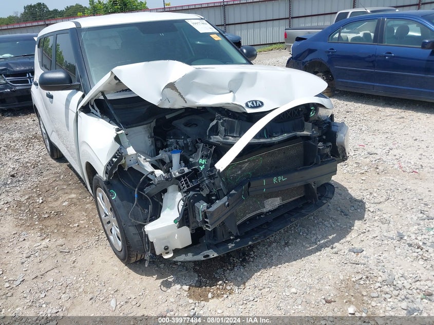2020 KIA SOUL LX - KNDJ22AU8L7033075