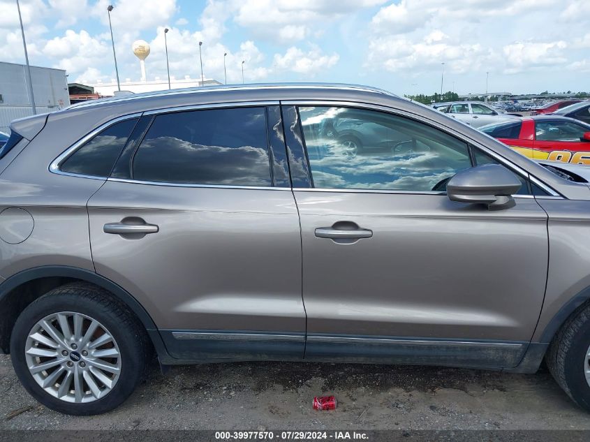 2019 Lincoln Mkc Standard VIN: 5LMCJ1C9XKUL17492 Lot: 39977570