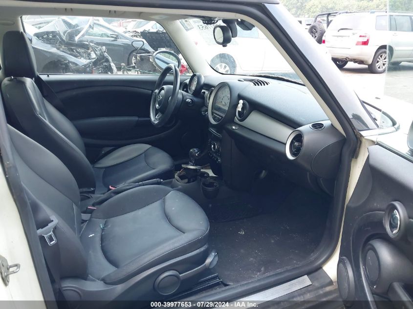 2013 MINI HARDTOP COOPER VIN: WMWSU3C53DT692486