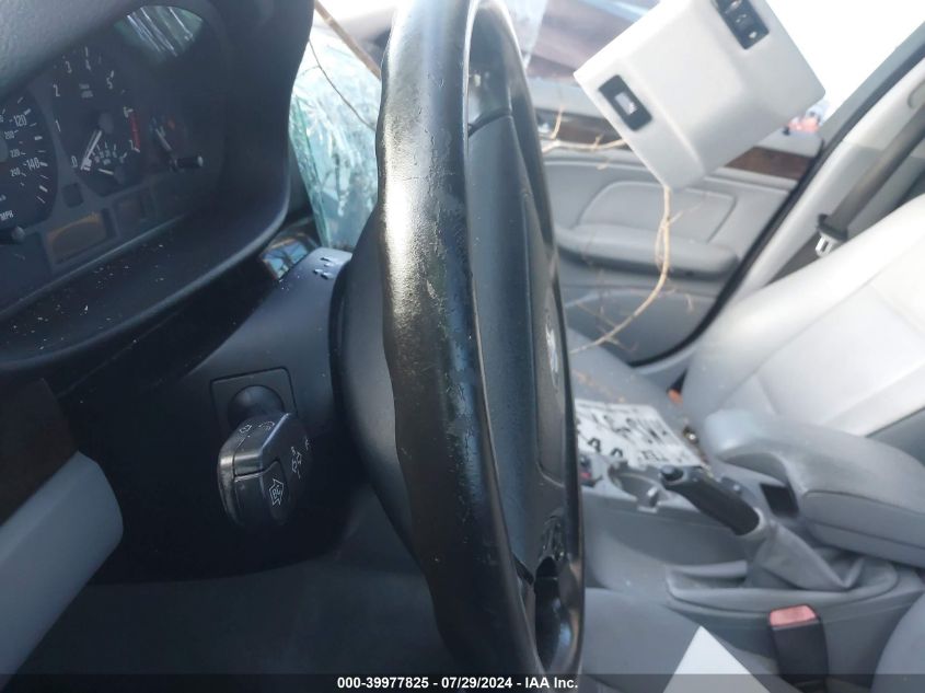 1999 BMW 328I I Automatic VIN: WBAAM5335XFR09061 Lot: 39977825